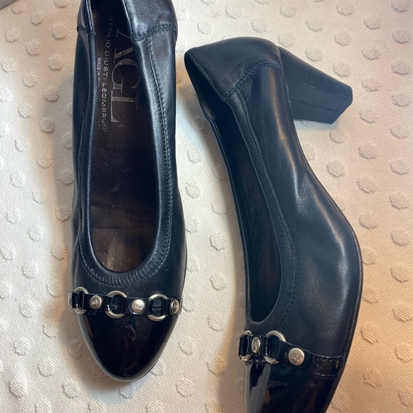 ATTILIO GIUSTI LEOMBRUNI Black Spectator Heel with Silver Toe Embellishments - Picture 8 of 16